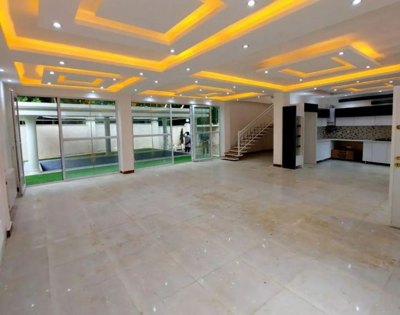 کاخ ویلا 400 متری سند دار و استخر دار چمستان | ۴۰۰ متر