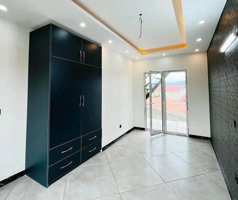 ویلامدرن 300 متری شهرکی روف گاردن سند شش دانگ | ۲۰۰ متر