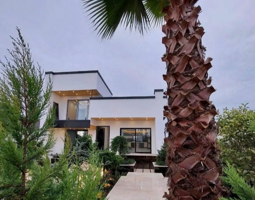 ویلا نیم پیلوت مدرن 280 متری سند دار منطقه برند | ۲۸۰ متر