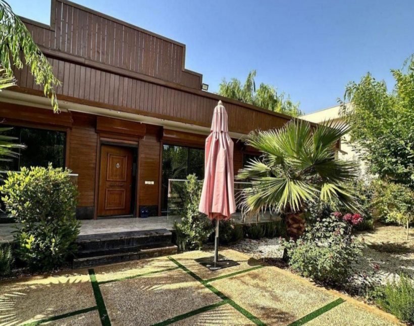 خرید ویلا فلت 300 متری نما چوبی مبله سند شش دانگ نور | ۳۰۰ متر