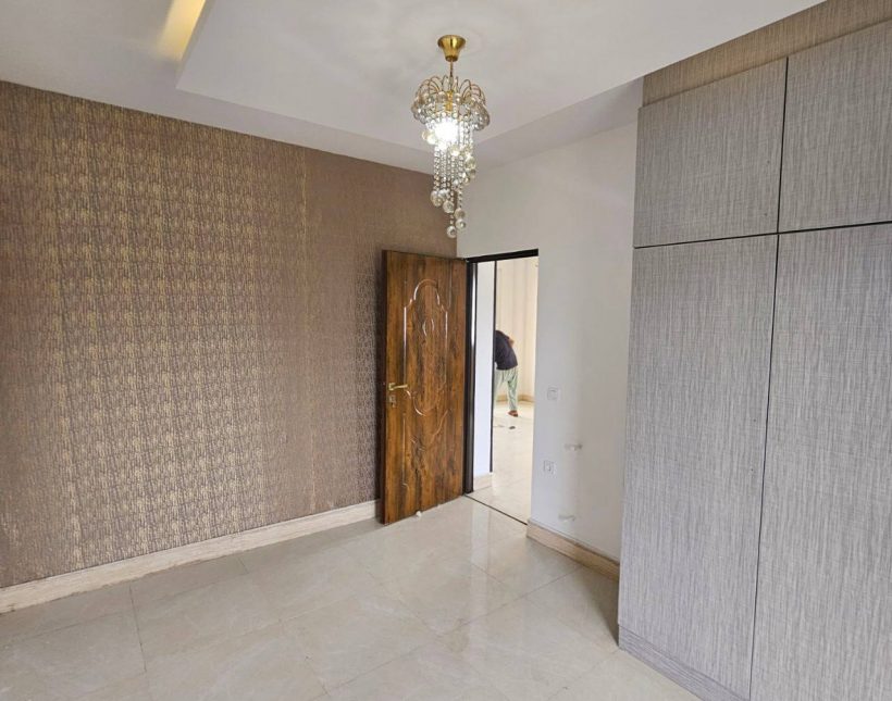 ویلا فروشی 300 متری دوبلکس نما کلاسیک سند دار | 300 متر