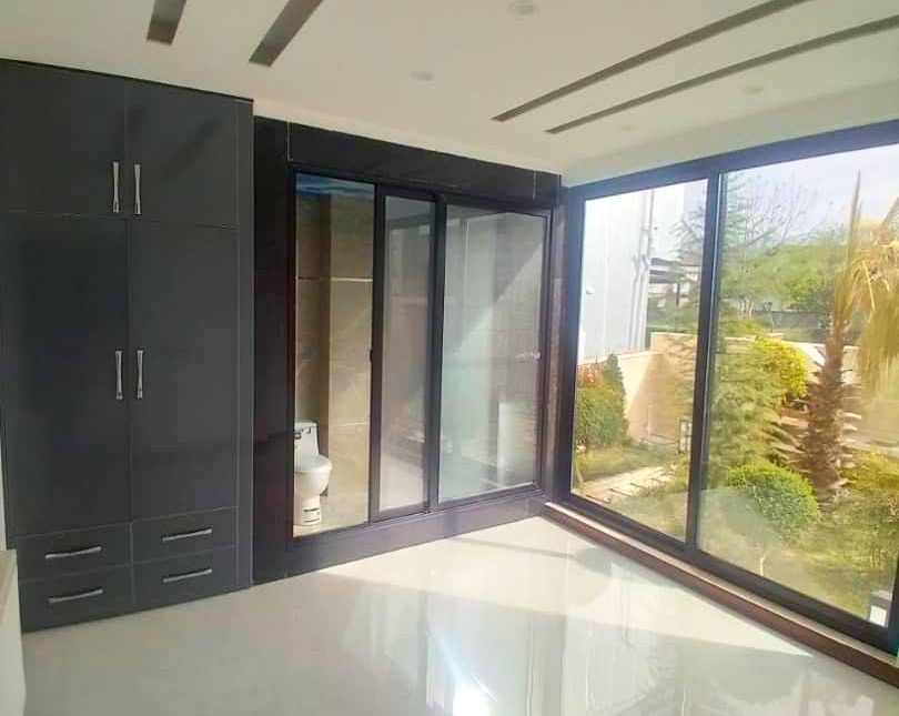 خرید ویلا دوبلکس نما مدرن 220 متری | 220 متر