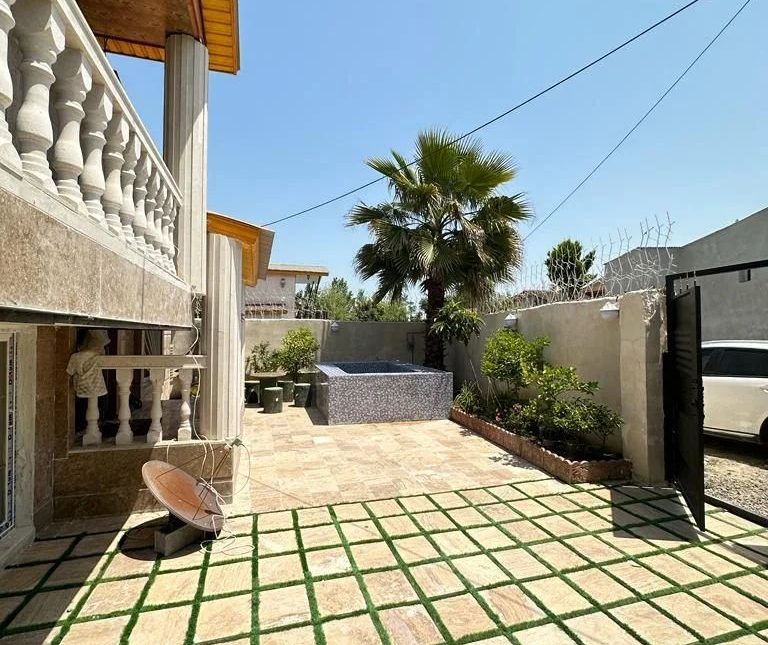 خرید ویلا نیم پیلوت استخر دار در چمستان | ۲۵۰ متر
