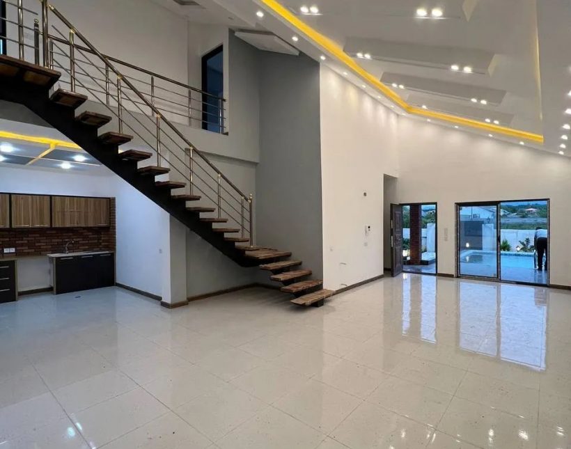 خرید ویلای 350 متری استخر دار در نور | ۳۵۰ متر