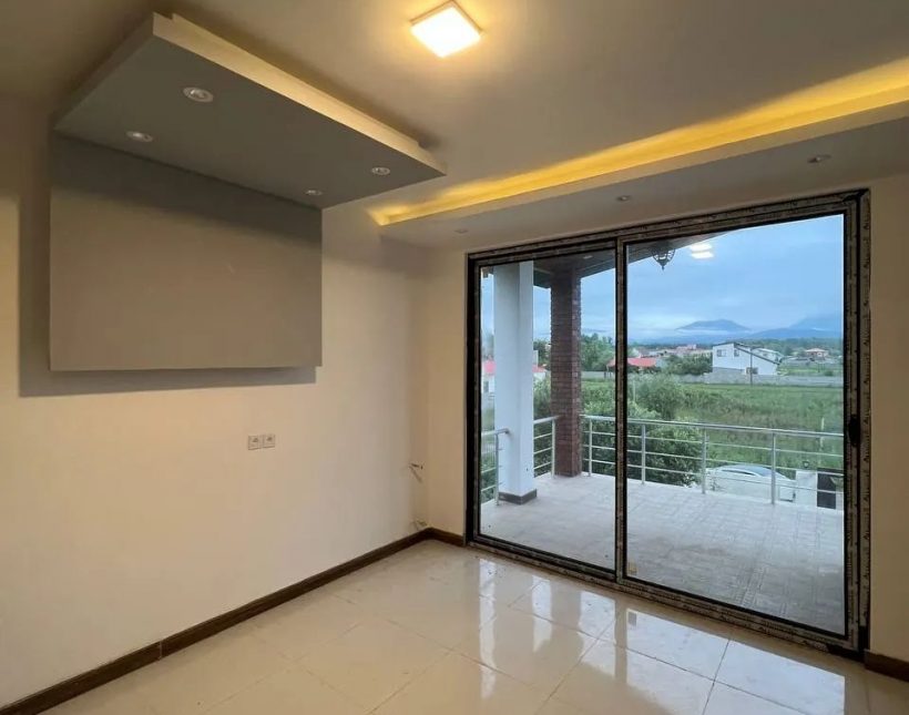 خرید ویلای 350 متری استخر دار در نور | ۳۵۰ متر