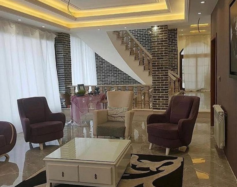 خرید کاخ ویلای استخر دار مبله داخل شهرک قدیمی و برند نور | ۷۰۰ متر