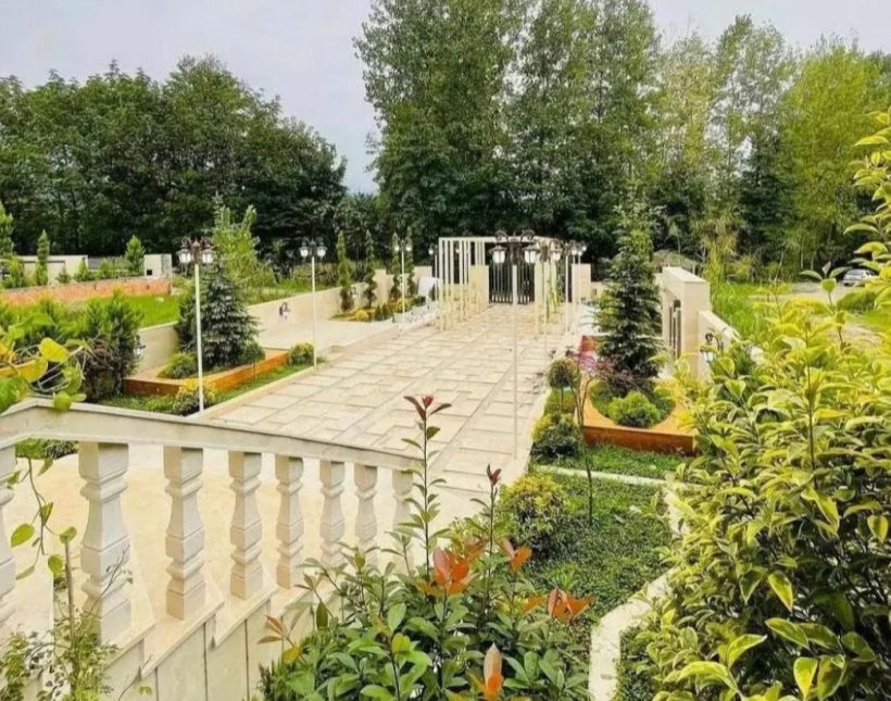 خرید کاخ ویلای استخر دار در منطقه برند و جنگلی | ۳۰۰ متر