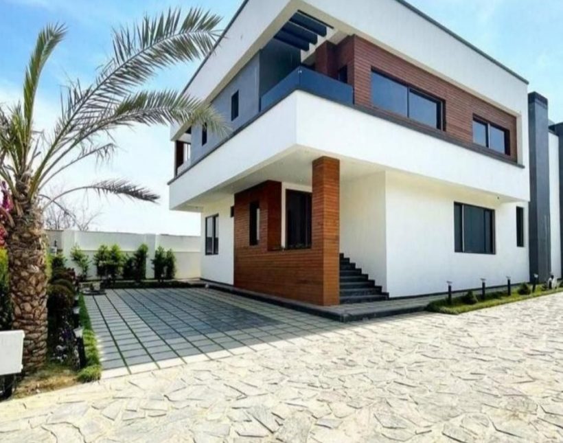 خرید ویلا در رویان 350 متری هوشمند شهرکی مدارک تکمیل | ۳۵۰ متر