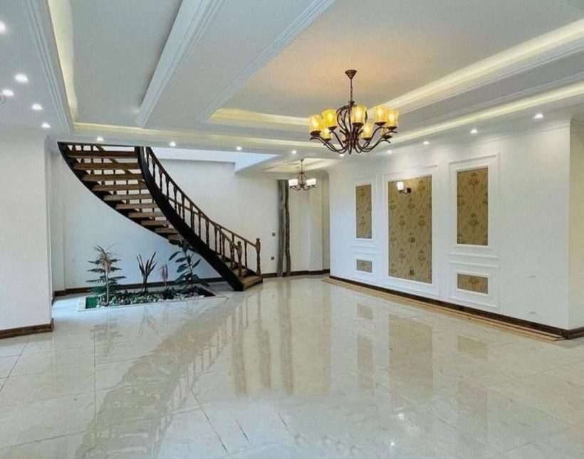 خرید کاخ ویلا نما سنگ 350 متری استخر دار دامنه جنگل | ۳۵۰ متر