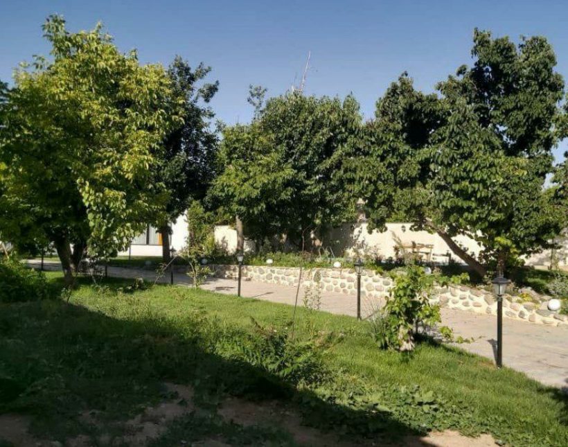 خرید ویلا باغ 440 متری با استخر مجهز فول امکانات | ۴۴۰ متر