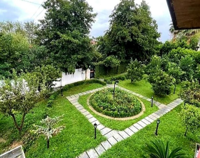 ویلا باغ استخر دار 400 متری شهرک تهرانی نشین | ۴۰۰ متر