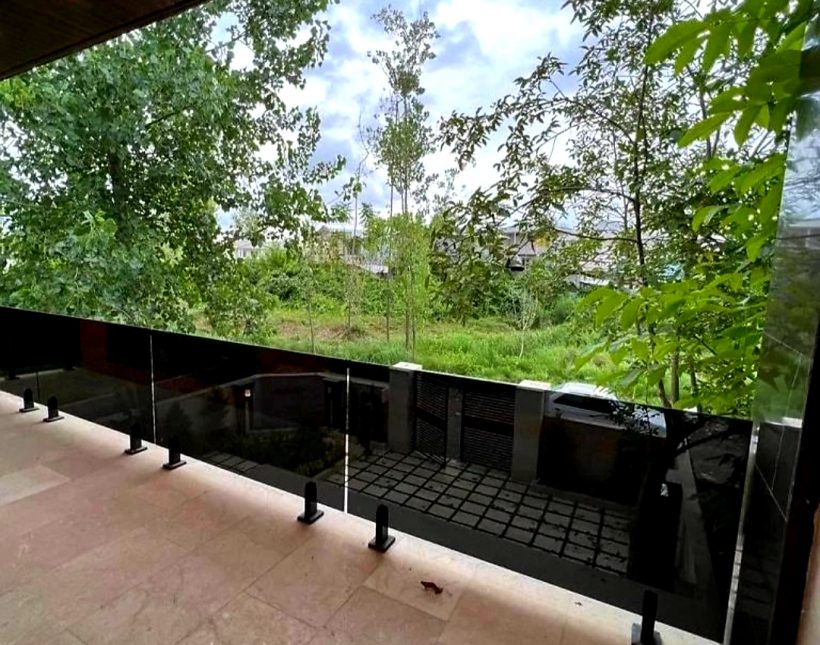 خرید ویلا مدرن استخر دار 360 متری با روف شهرکی جنگلی برند | ۳۶۰ متر