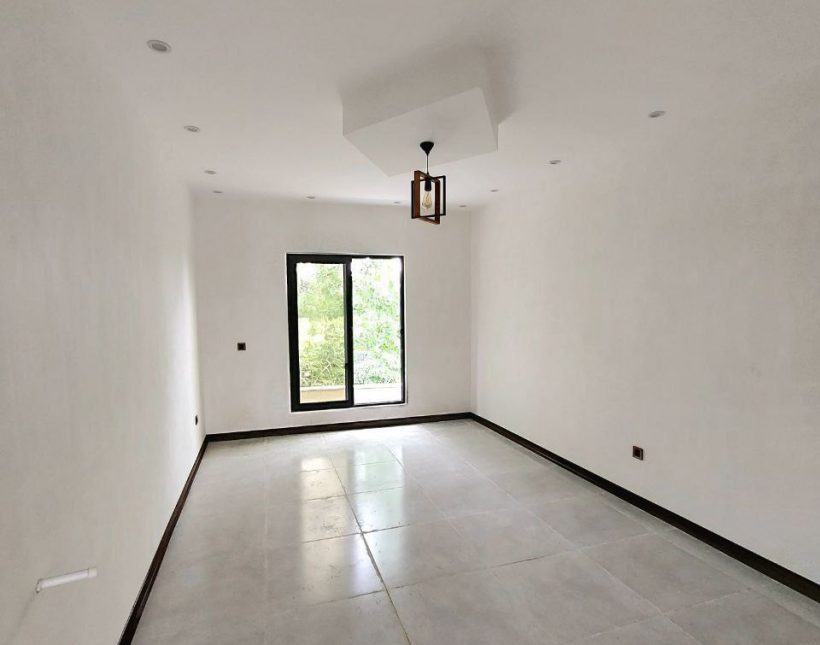 خرید ویلا فلت 200 متری نما مدرن شهرکی با انشعابات | 200 متر
