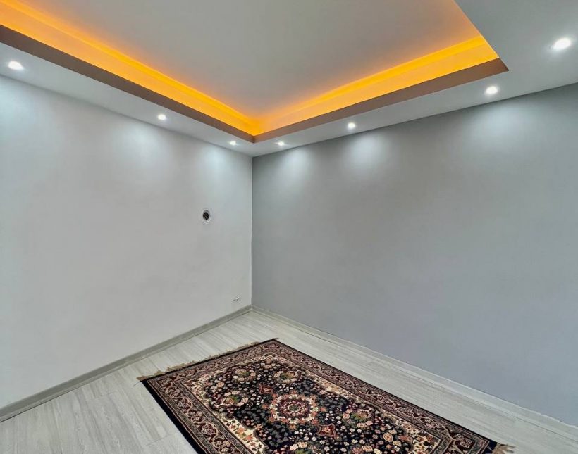 ویلا استخر دار مبله بسیار به قیمت | 200 متر