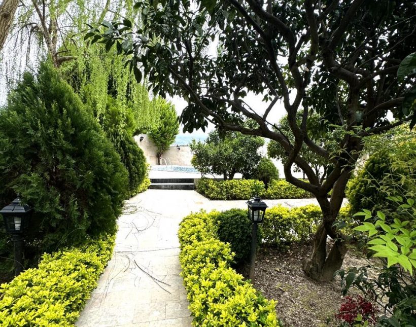 ویلا باغ مبله استخر دار شهرکی منطقه برند امیرآباد | ۵۰۰ متر