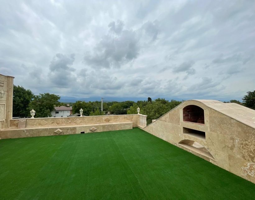 نمای ویلا رومی با 420 متر بنای مفید 4 خواب | 400 متر