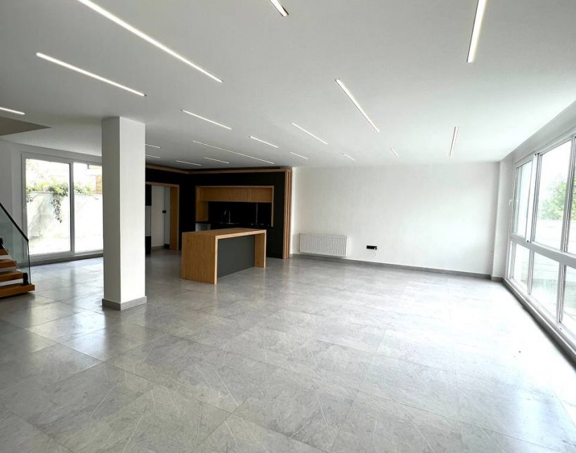 خرید ویلا دوبلکس مدرن 300 متری 4 خواب استخر دار | 300 متر