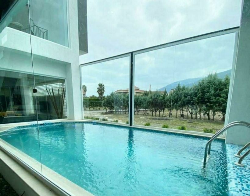 خرید ویلای مینیمال استخر دار 650 متری | 650 متر