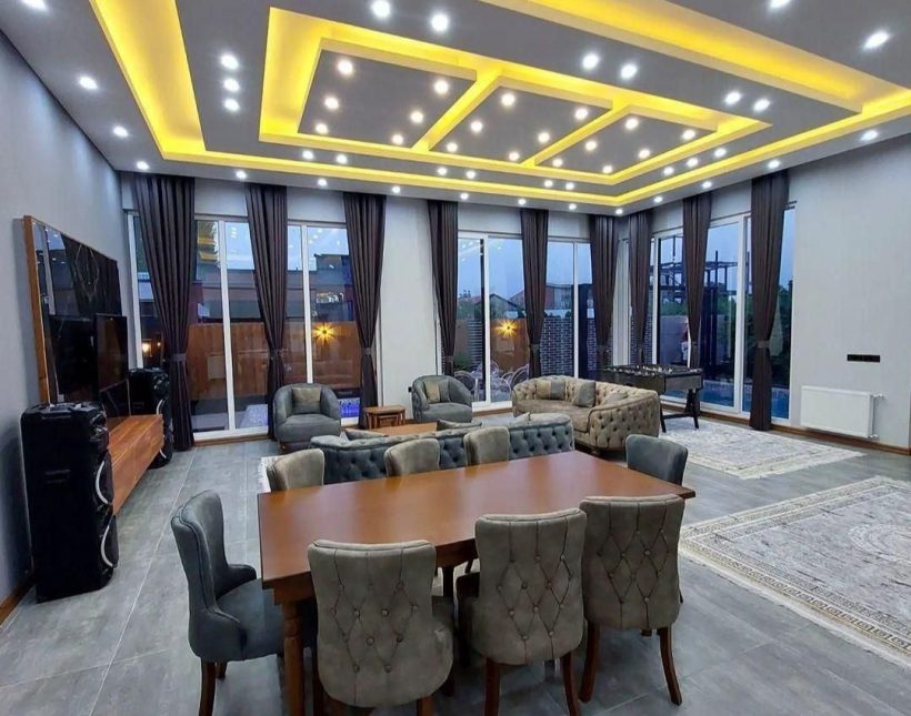 ویلا باغچه استخر دار و فول فرنیش چمستان | ۳۰۰ متر
