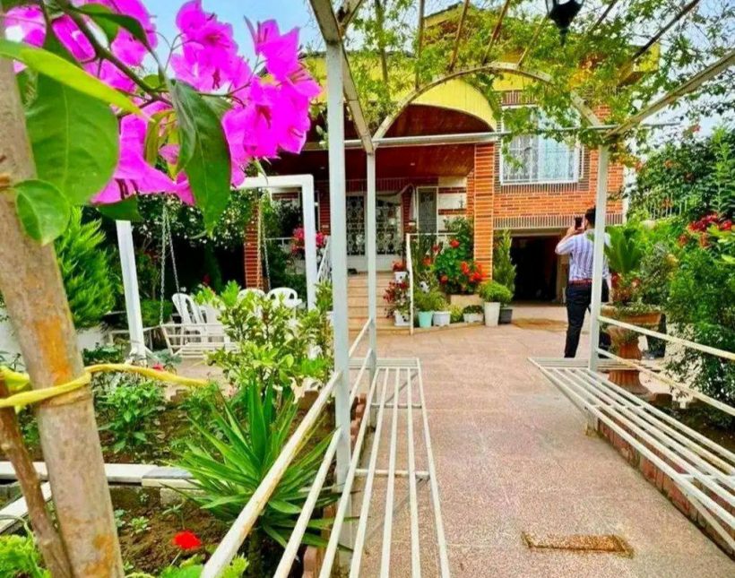 باغ ویلا فضاسازی شده نیم پیلوت | ۲۴۰ متر