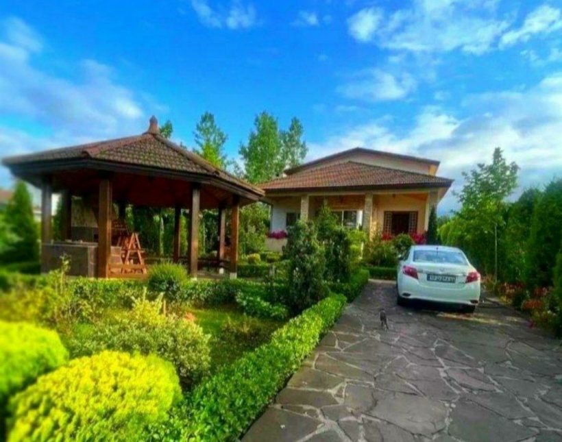 خرید ویلا باغ جنگلی 700 متری باغچه زیبا سند ششدانگ | 700 متر