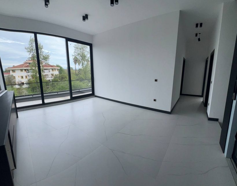 خرید ویلای سوپر لاکچری تریپلکس 360 درجه ویوی جنگل ودریا | 520 متر