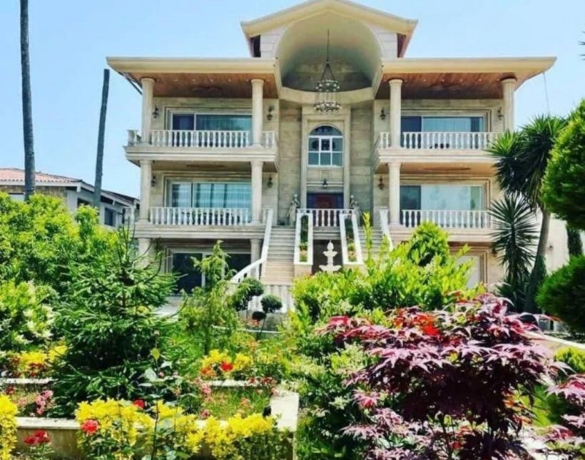 خرید ویلا عمارت نما سنگ ۵۰۰ متری حیاط سرسبز | 500 متر