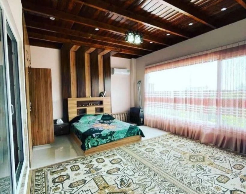 خرید ویلا عمارت نما سنگ ۵۰۰ متری حیاط سرسبز | 500 متر