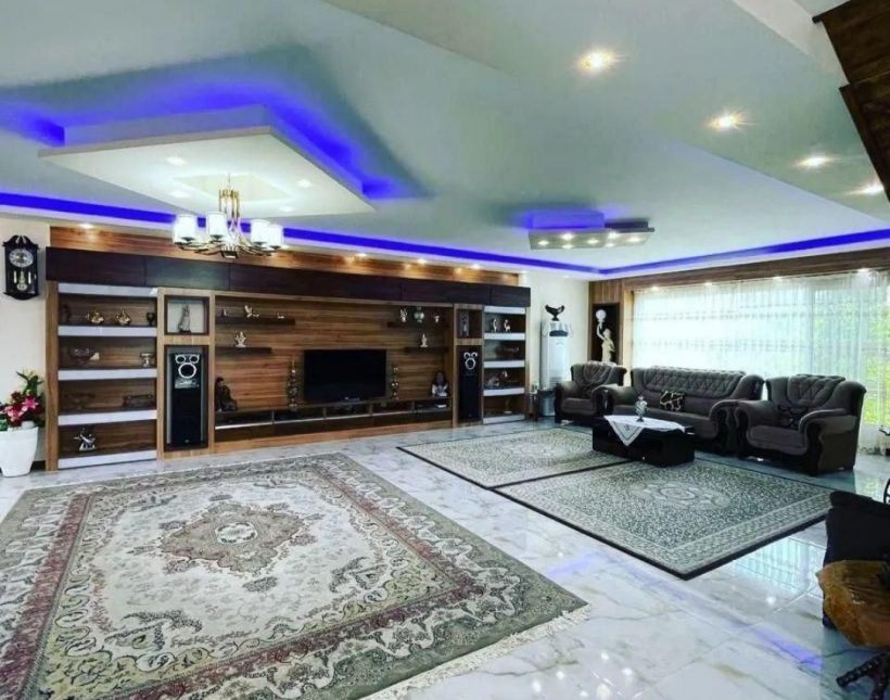 خرید ویلا عمارت نما سنگ ۵۰۰ متری حیاط سرسبز | 500 متر