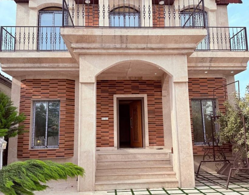 ویلا دوبلکس با زمین ۲۸۵ متری با نما خاص و زیبا | ۲۸۵ متر