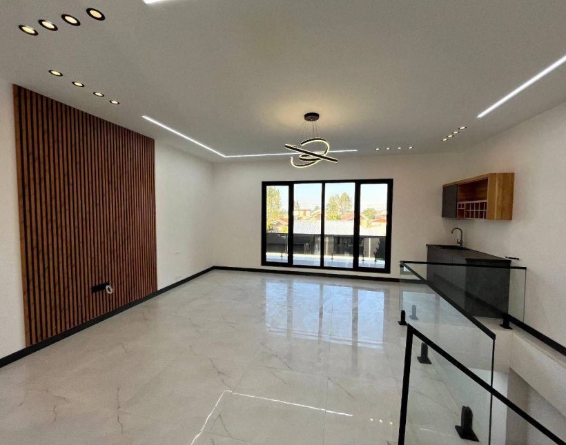 ویلا مدرن ۲۰۰ متری تاپ لوکیشن سه کنتور وصل | ۲۰۰ متر