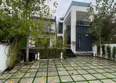 ویلای تریبلکس استخردار شهرکی با سند تکبرگ