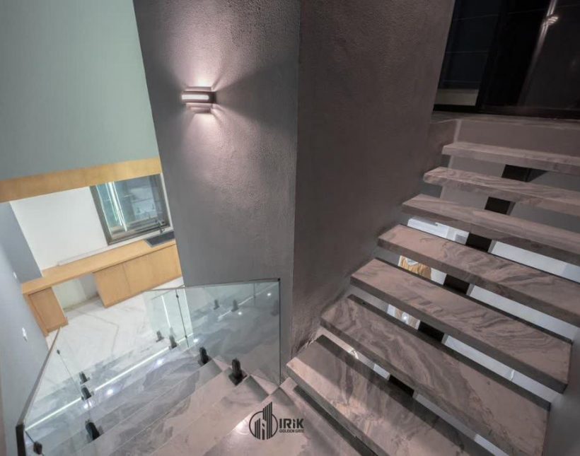 فروش عمارت ۵۰۰ متری مجموعه آبی داخل بنا آسانسور | ۵۰۰ متر