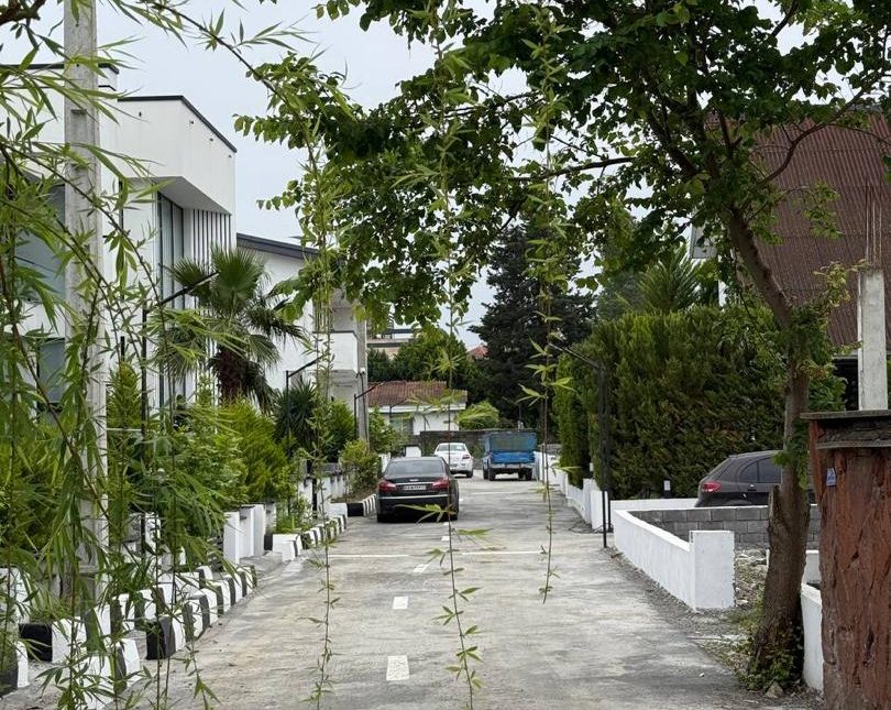 خرید باغ ویلای ۴۵۰ متری شهرک تکمیل ساخت استخر داخلی | ۴۵۰ متر