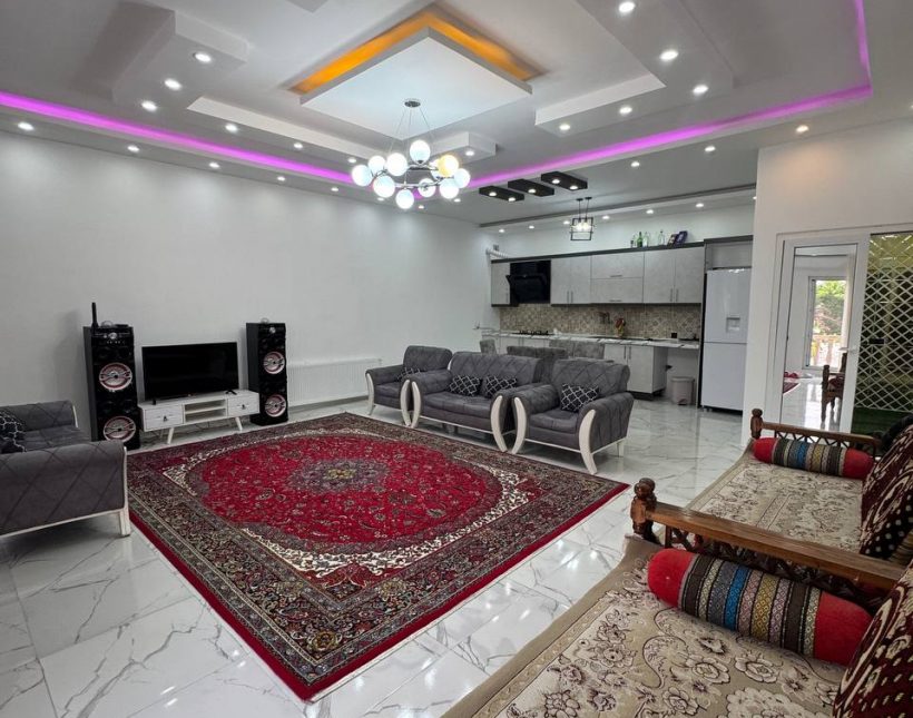 خرید ویلا باغ همکف سند دار با استخر در جاده جنگلی ایزدشهر | ۷۰۰ متر