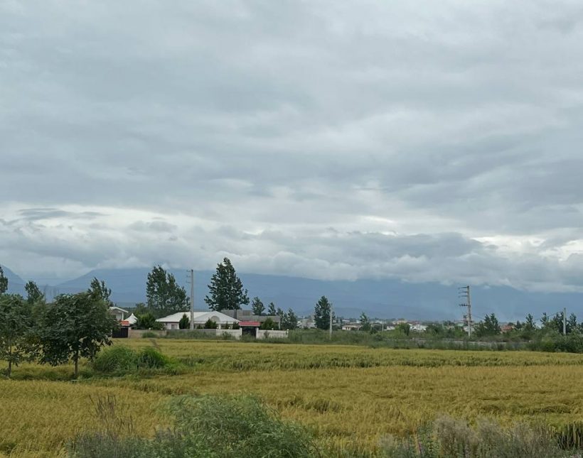 ویلای نوساز شهرکی نزدیک جنگل و دریا | ۲۷۰ متر