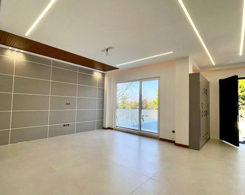 ویلا مدرن جنگلی کمربندی رویان به ونوش | 324 متر