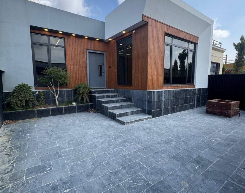 ویلا مدرن ۲۰۰ متری نما چوب با دسترسی عالی | ۲۰۰ متر