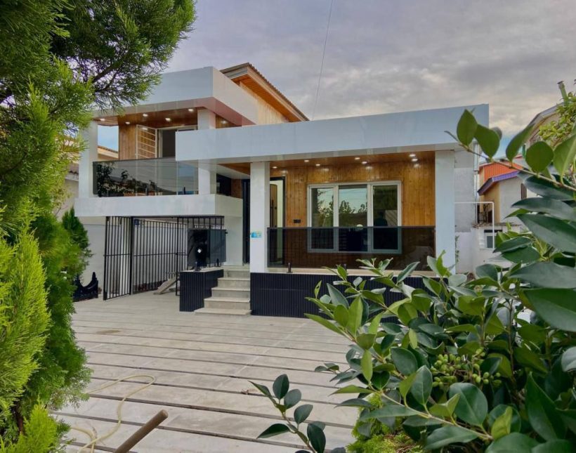 ویلا سند دار نزدیک دریاچه با ۲۵۰ متر زمین استخر دار | ۲۵۰ متر