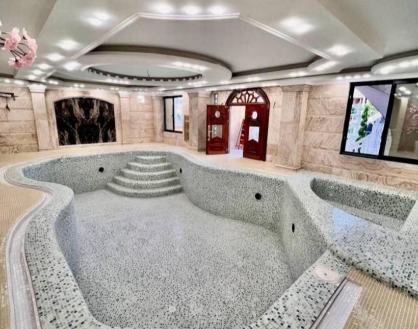 خرید ویلا عمارت ۵۰۰ متری استخر داخلی نما سنگ | 500 متر