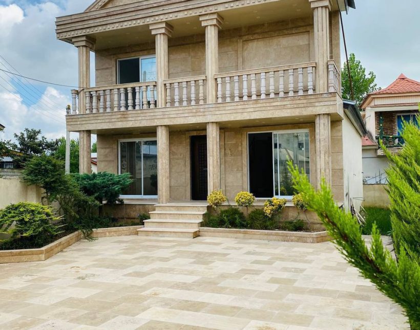 خرید ویلا نما سنگ شهرکی ۳ خواب نزدیک جنگل | ۳۰۰ متر