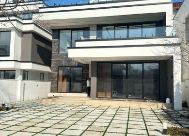 مازندران ویلاتمام هشمندتریبلکس۴خواب،باروف،سندتک برگ | ۴۰۳ متر