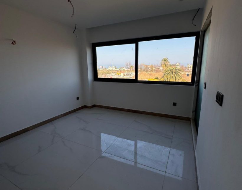 مازندران ویلاتمام هشمندتریبلکس۴خواب،باروف،سندتک برگ | ۴۰۳ متر