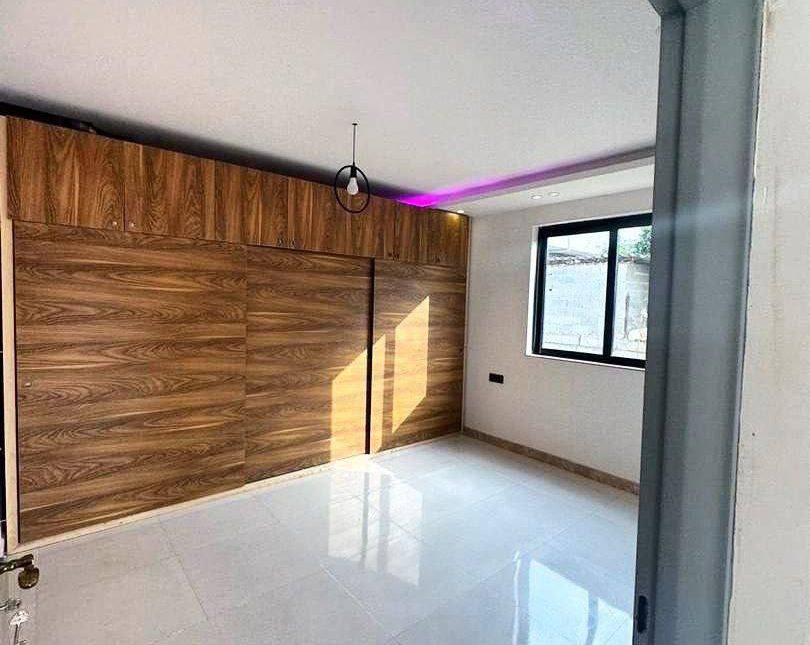 خرید ویلا نما چوب استخر دار با ۳۰۰ متر زمین | ۳۰۰ متر
