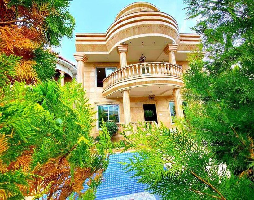 خرید ویلا کاخ ۴۰۰ متر زمین با لوکیشن عالی | ۴۰۰ متر