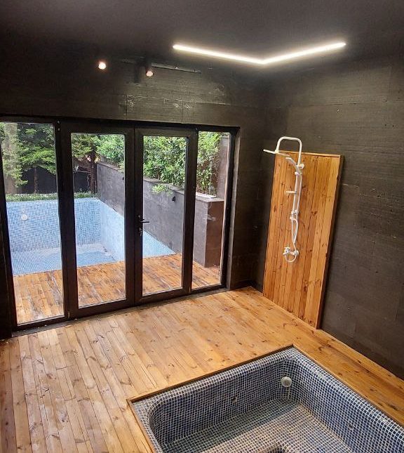 خرید ویلا لاکچری با ۲۵۰ متر زمین با لوکیشن عالی | ۲۵۰ متر