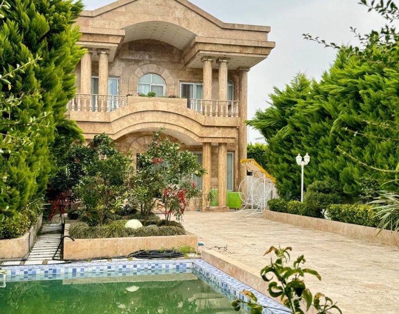 خرید ویلا کاخ ۵۵۰ متر زمین با لوکیشن عالی | ۵۵۰ متر