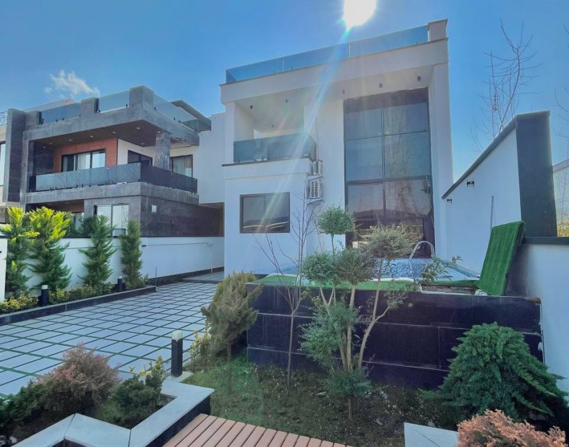 خرید ویلا مبله ۳۰۰متری با دسترسی عالی | ۳۰۰ متر