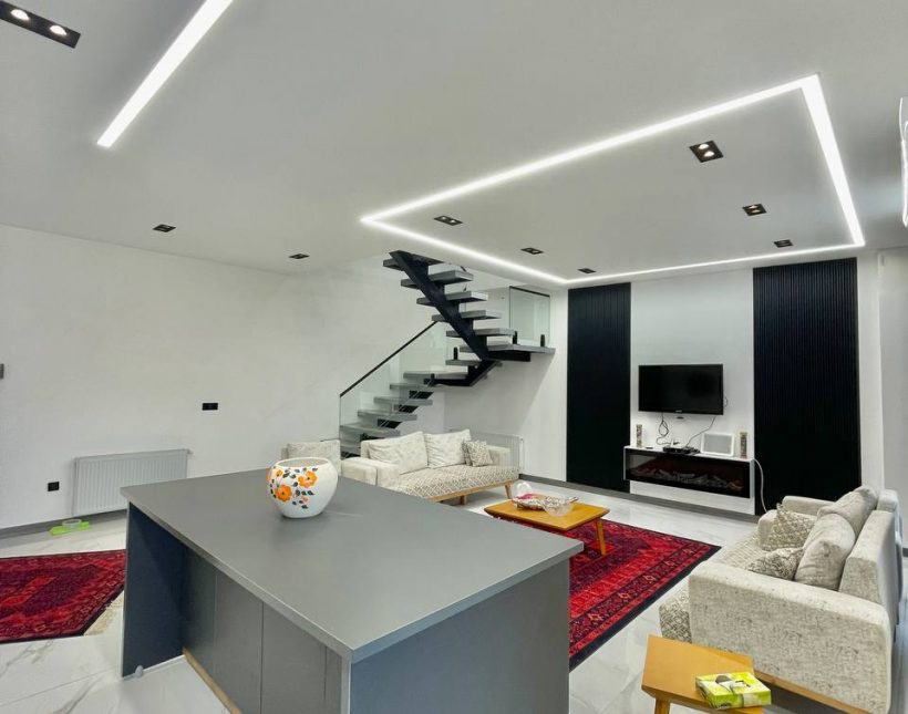 خرید ویلا مبله ۳۰۰متری با دسترسی عالی | ۳۰۰ متر