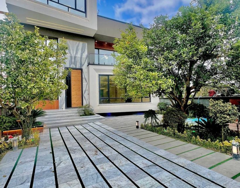 خرید ویلا لوکس ۵خواب استخر داخلی با لوکیشن عالی | ۳۵۰ متر